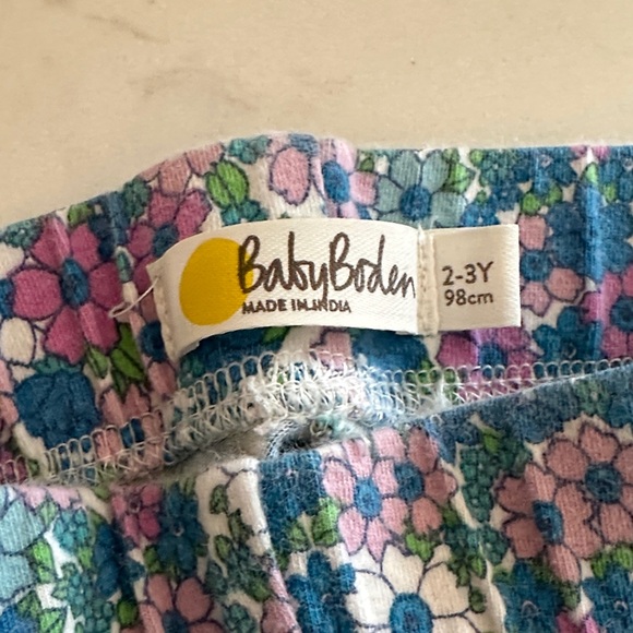 Baby Boden Blue and Pink Floral Leggings - Picture 3 of 5